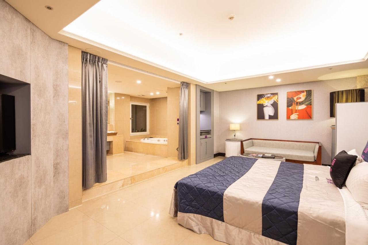 Discovery Motel - Nangang Тайпей Екстериор снимка