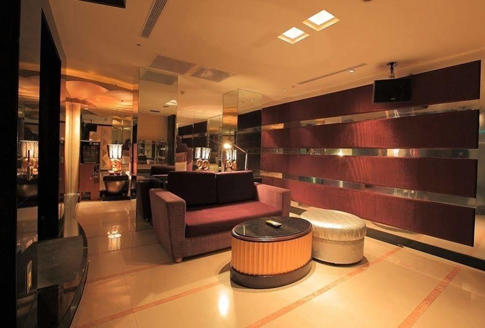 Discovery Motel - Nangang Тайпей Екстериор снимка