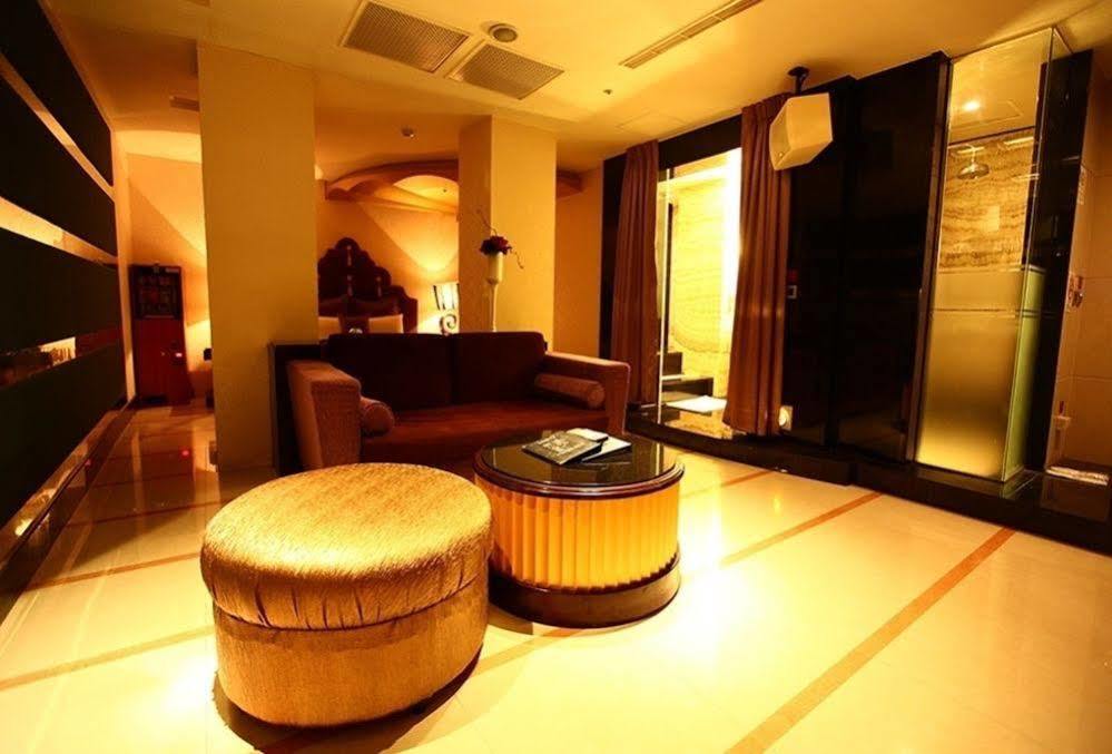Discovery Motel - Nangang Тайпей Екстериор снимка