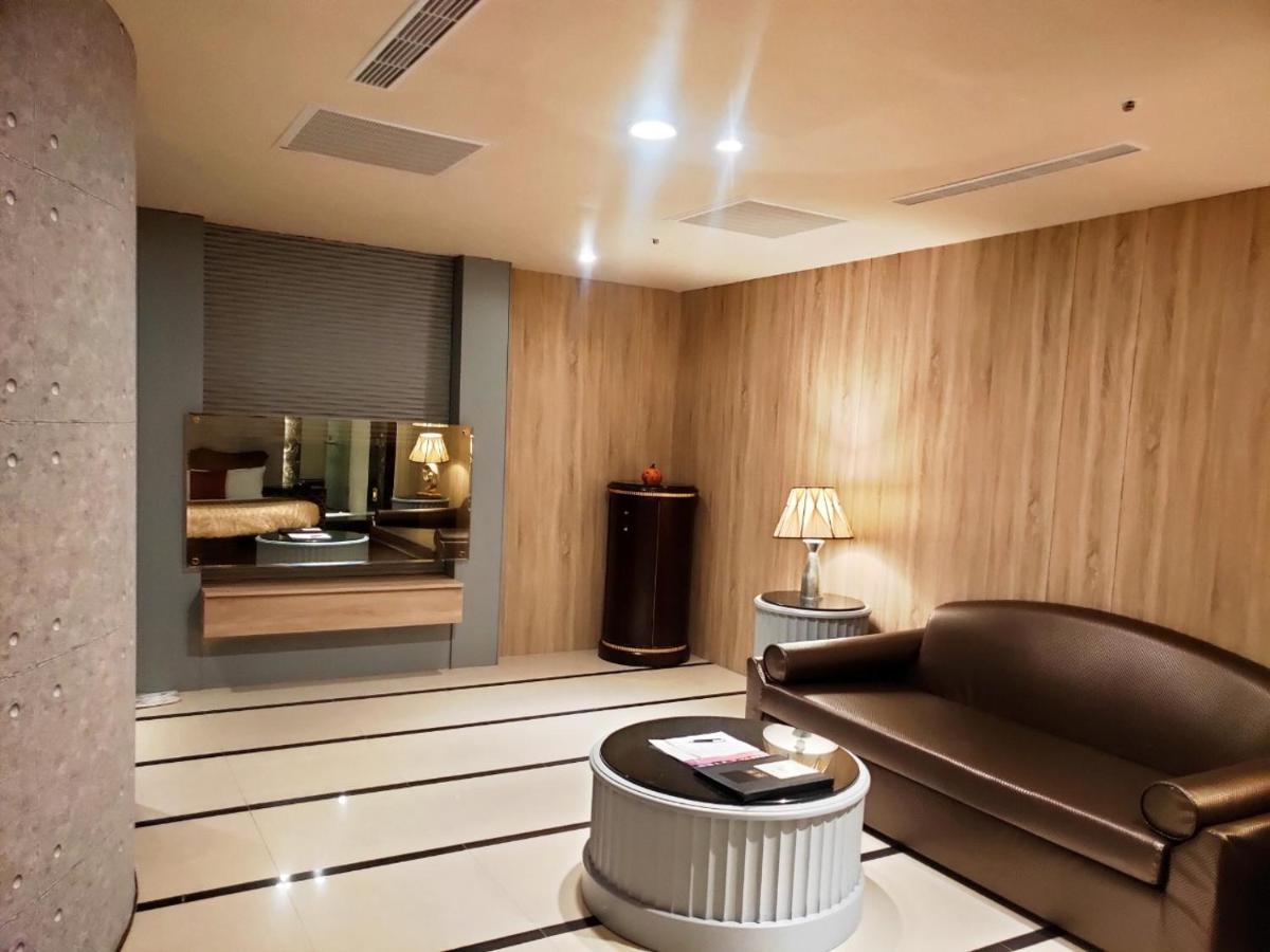 Discovery Motel - Nangang Тайпей Екстериор снимка